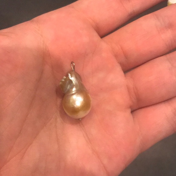 Valuable Blistered/flameball pearl pendant - Picture 2 of 7